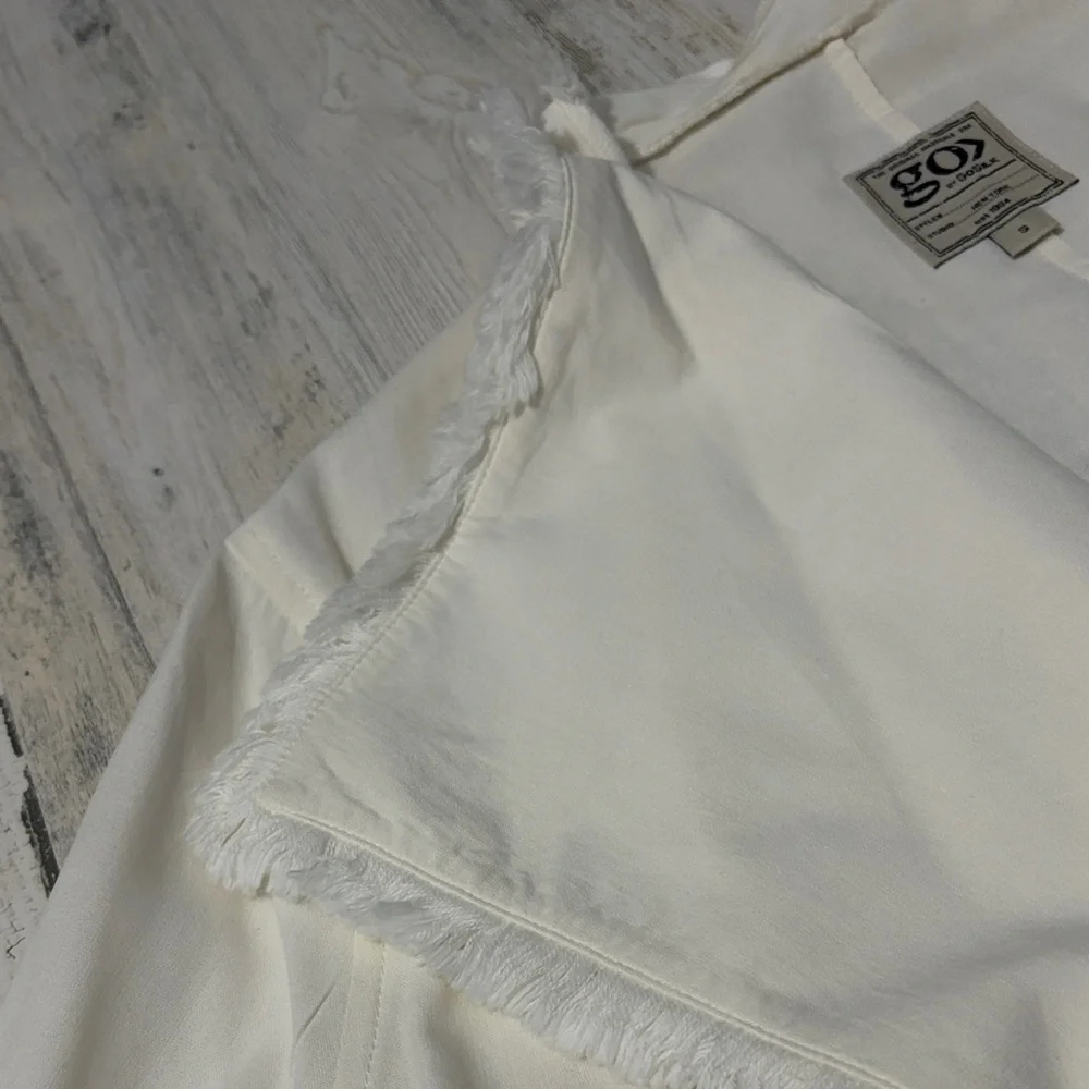 GO BY GO SILK Cream Frayed Jacket Size Small
